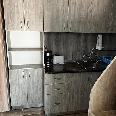 Bed & Breakfast Red Rose Tirana