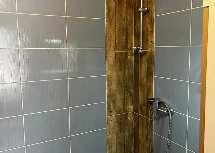 Red Rose Bed & Breakfast *